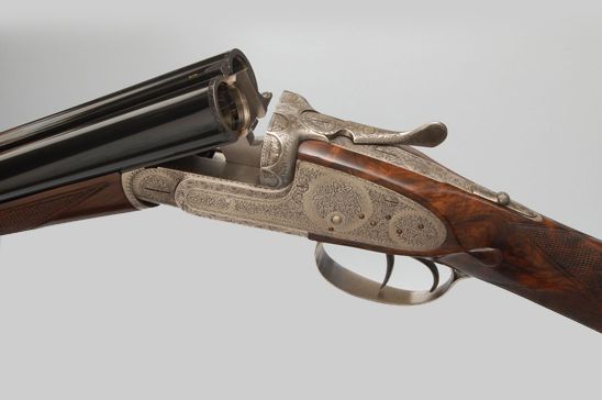 Ugartechea Model 1030 sidelock shotgun: detail 1 of 4