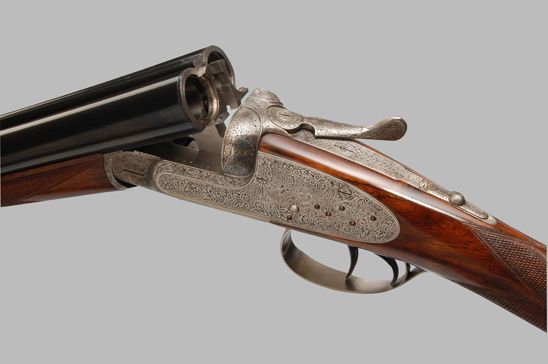 Ugartechea Model 1042 sidelock shotgun: detail 1 of 4