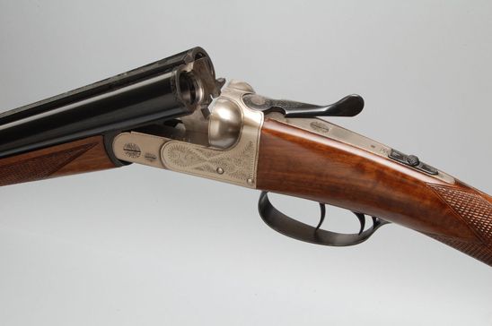Ugartechea Model 40N boxlock shotgun: detail 2 of 4